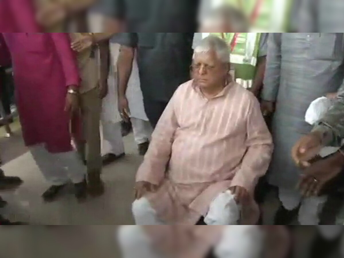 Lalu Prasad discharged from Mumbai hospital, arrives in Patna 