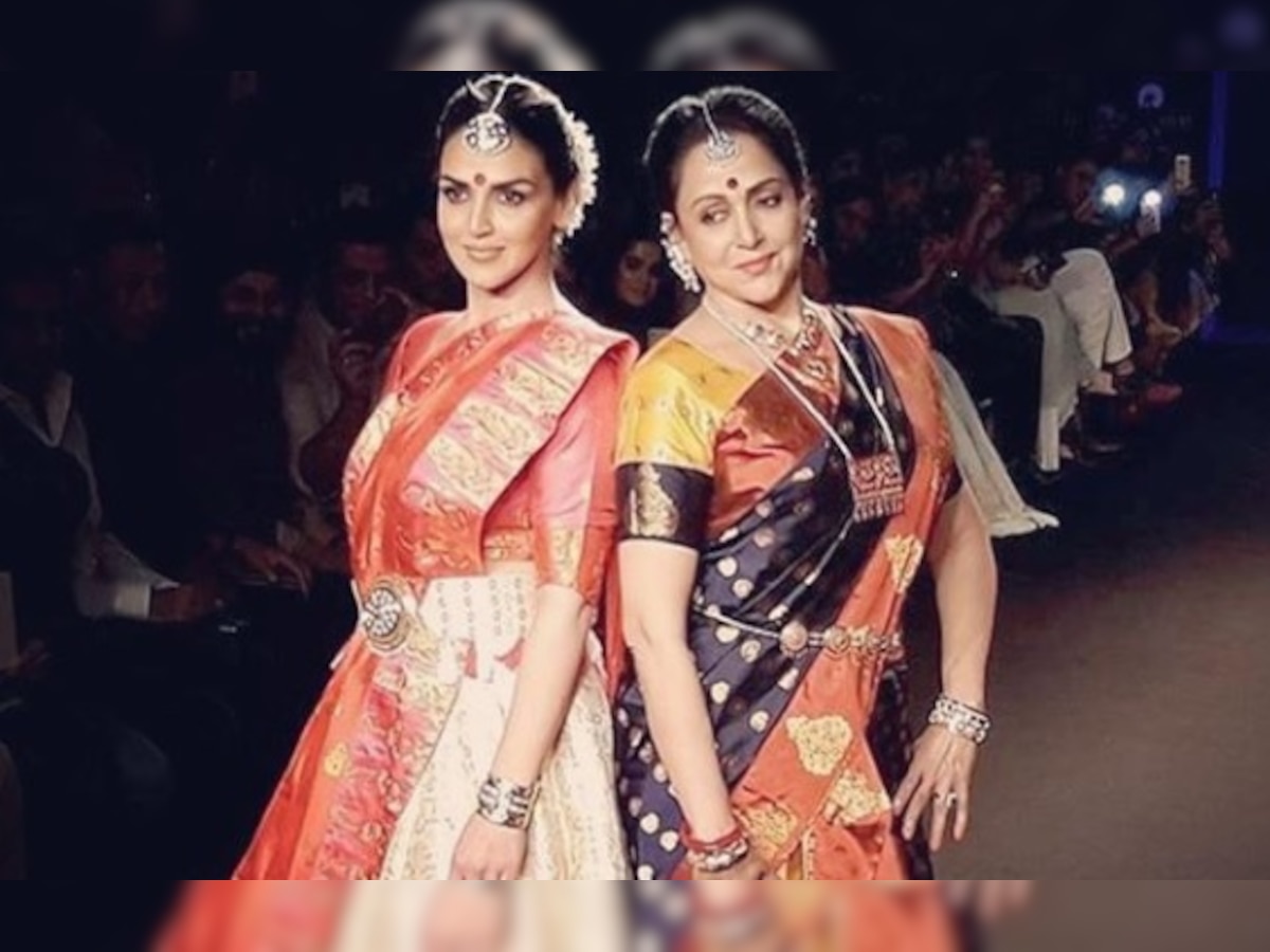 Check pics: Esha Deol turns heads as she walks the ramp with mom Hema Mailni