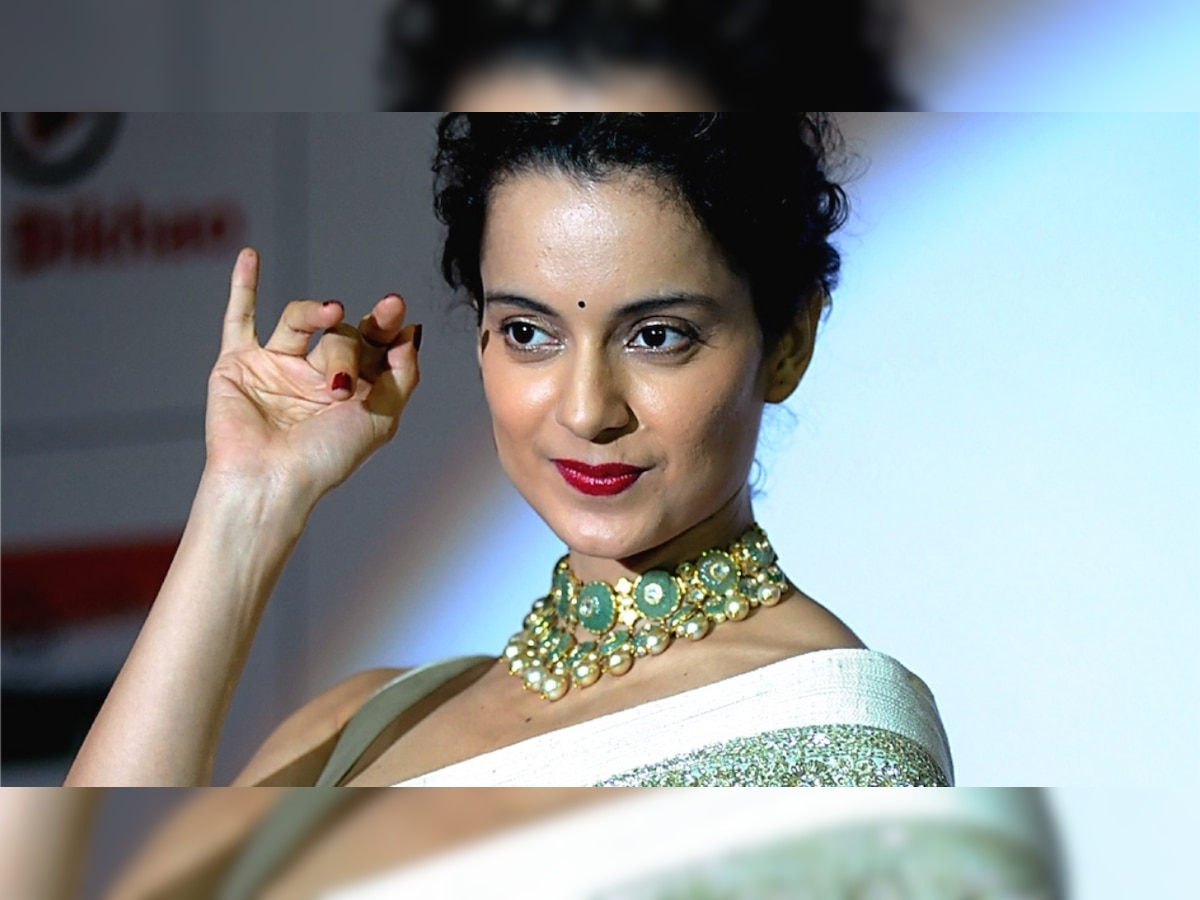 Shocking! Viral clipboard shows Kangana Ranaut as the director of 'Manikarnika' but here's the full truth