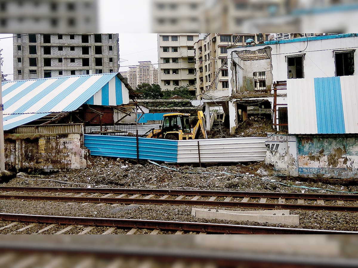 Mumbai: Lower Parel station to get another foot over bridge