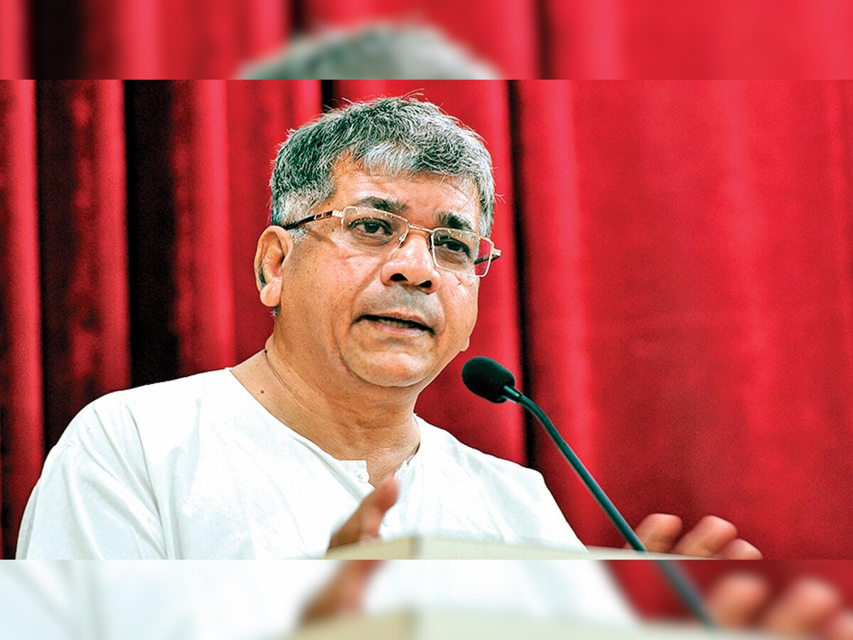 MP Prakash Ambedkar looking at tie-up with AIMIM for Lok Sabha polls