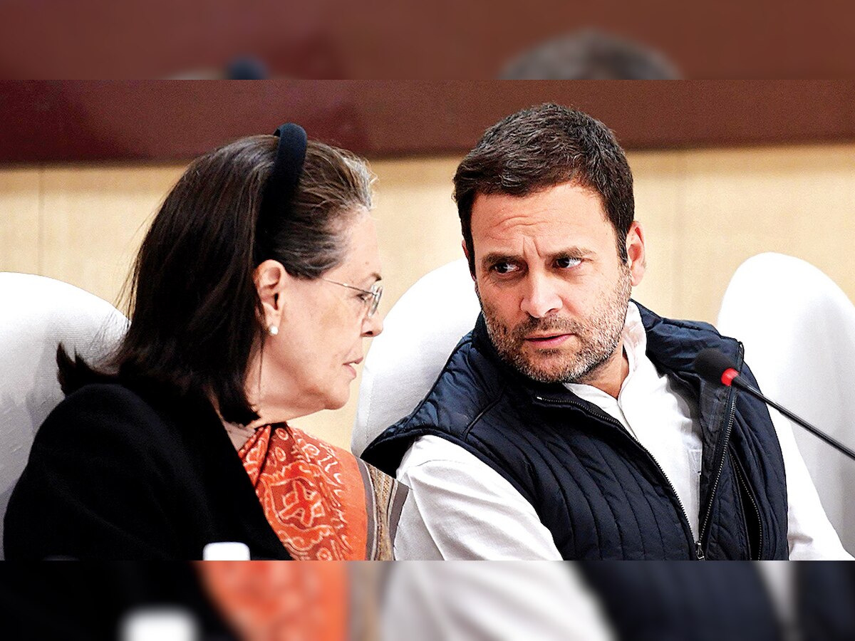 I-T can look into Rahul, Sonia Gandhi's FY 11-12 returns: Delhi High Court