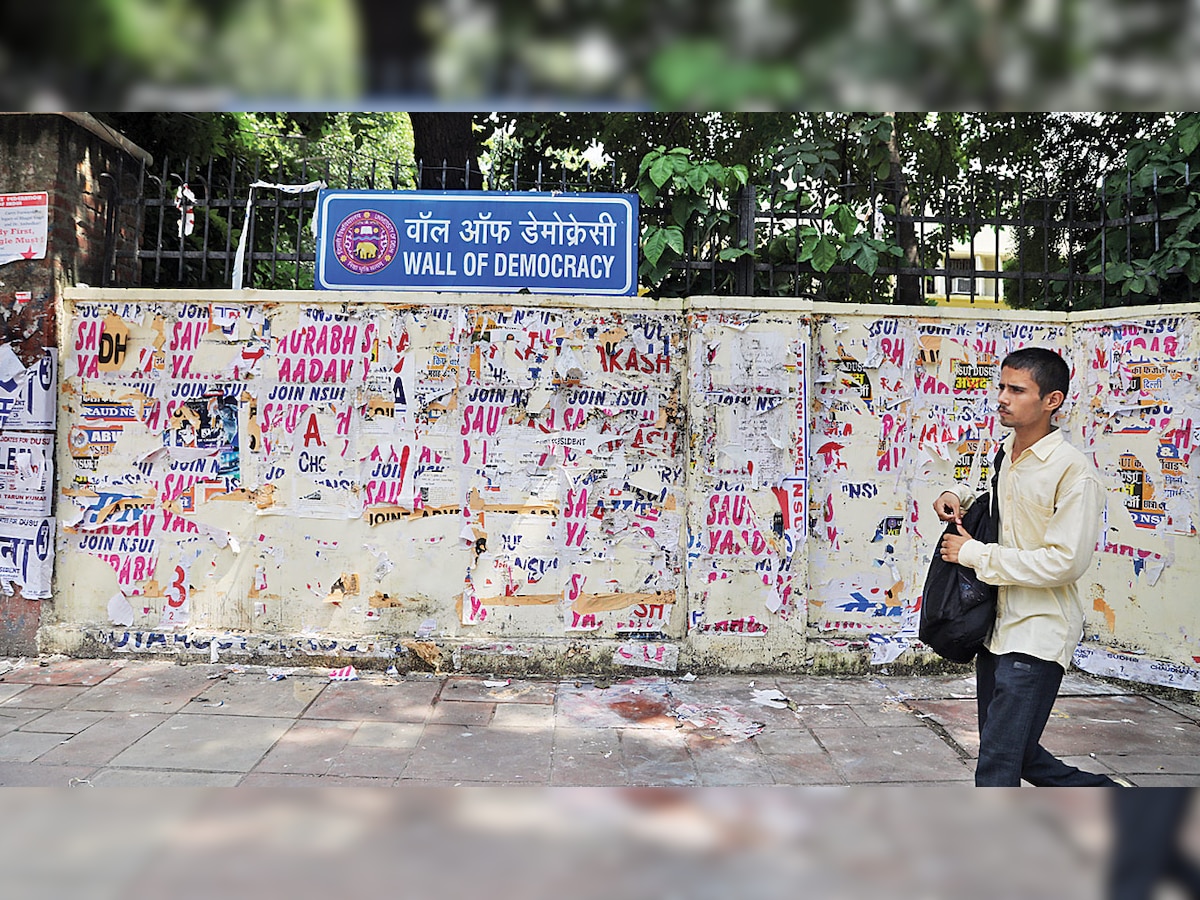 DUSU candidates tap social media to woo voters