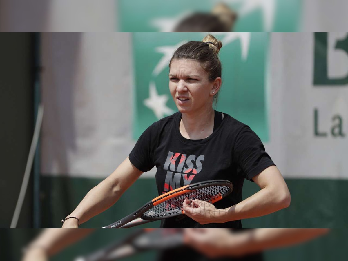 Simona Halep retires in first round of China Open