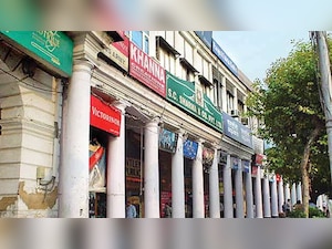 Shocker: 2 men attacked with irod rod for refusing to share cigarettes in Connaught Place