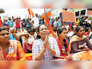 Congress Kerala unit has right to speak on Sabarimala verdict, says Randeep Surjewala