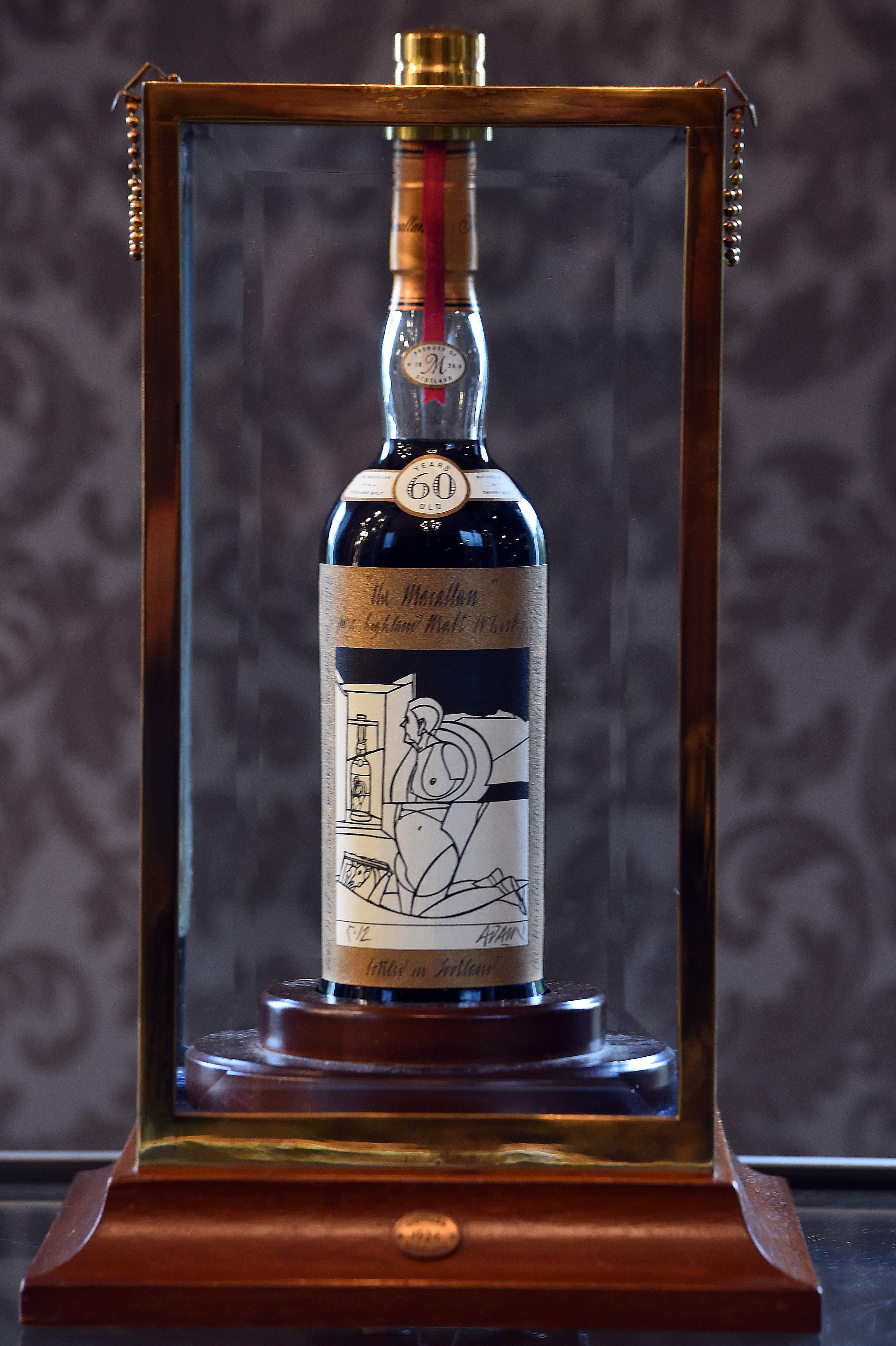 Самые дороги виски. Макаллан 1926. Macallan 1926 года. Дорогой виски Macallan. Виски Макаллан 1926 года.