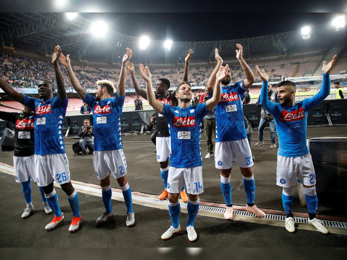 Serie A: Two stunning strikes keep Napoli second, Milan teams win