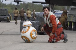Not all fans have same expectations: Oscar Isaac on 'Star Wars: The Last Jedi' trolls