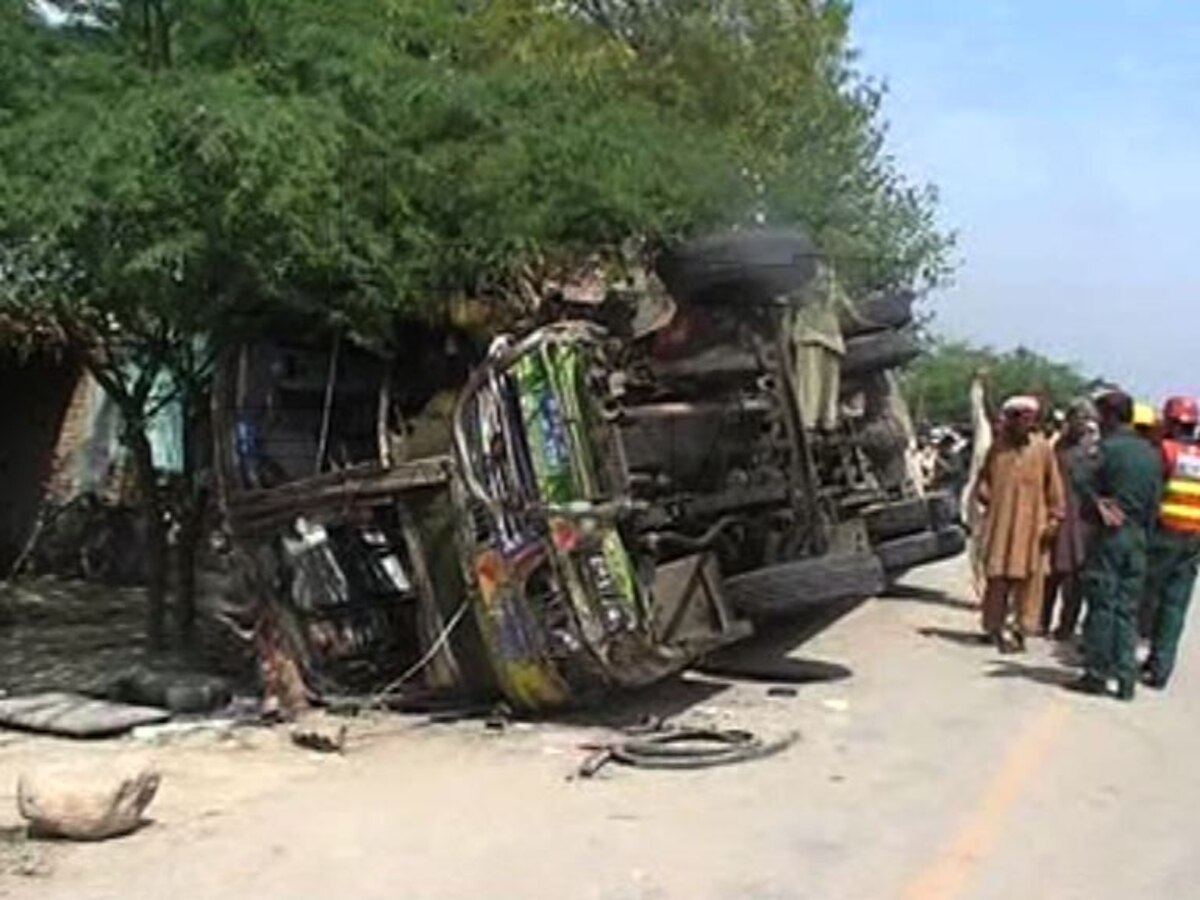 Pakistan: 20 civilians killed after two buses collide on pilgrimage, 13 from one family