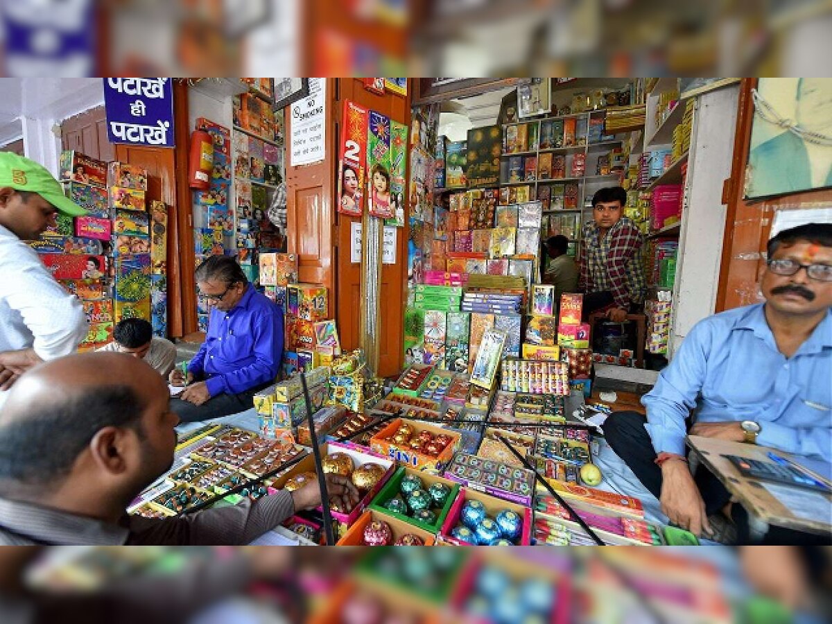 Supreme Court rules out blanket ban on firecrackers, imposes restrictions