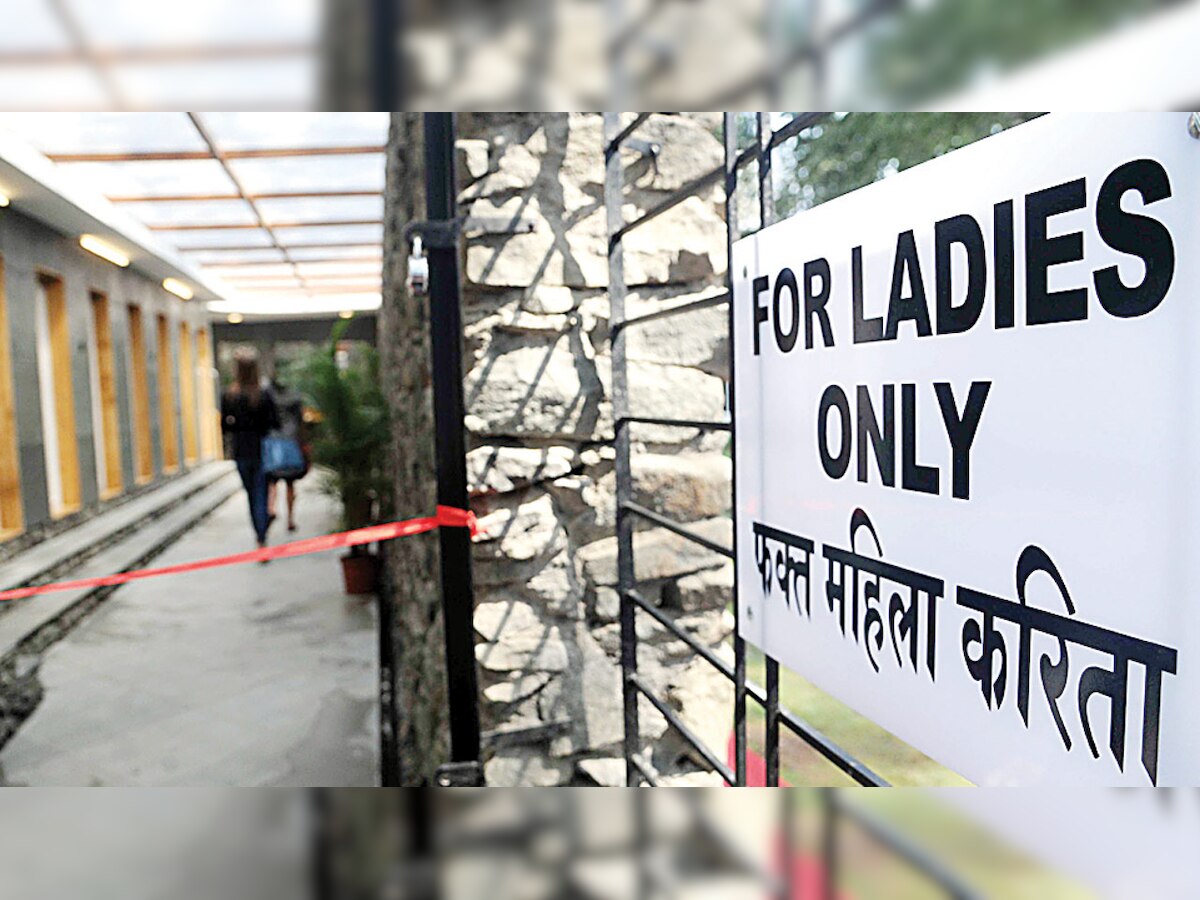 Mumbai: Unhygienic spaces compound women's toilet woes