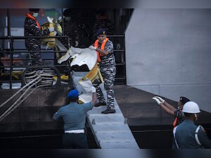 Pilot radio alerted on doomed Indonesian jet's previous flight: Report