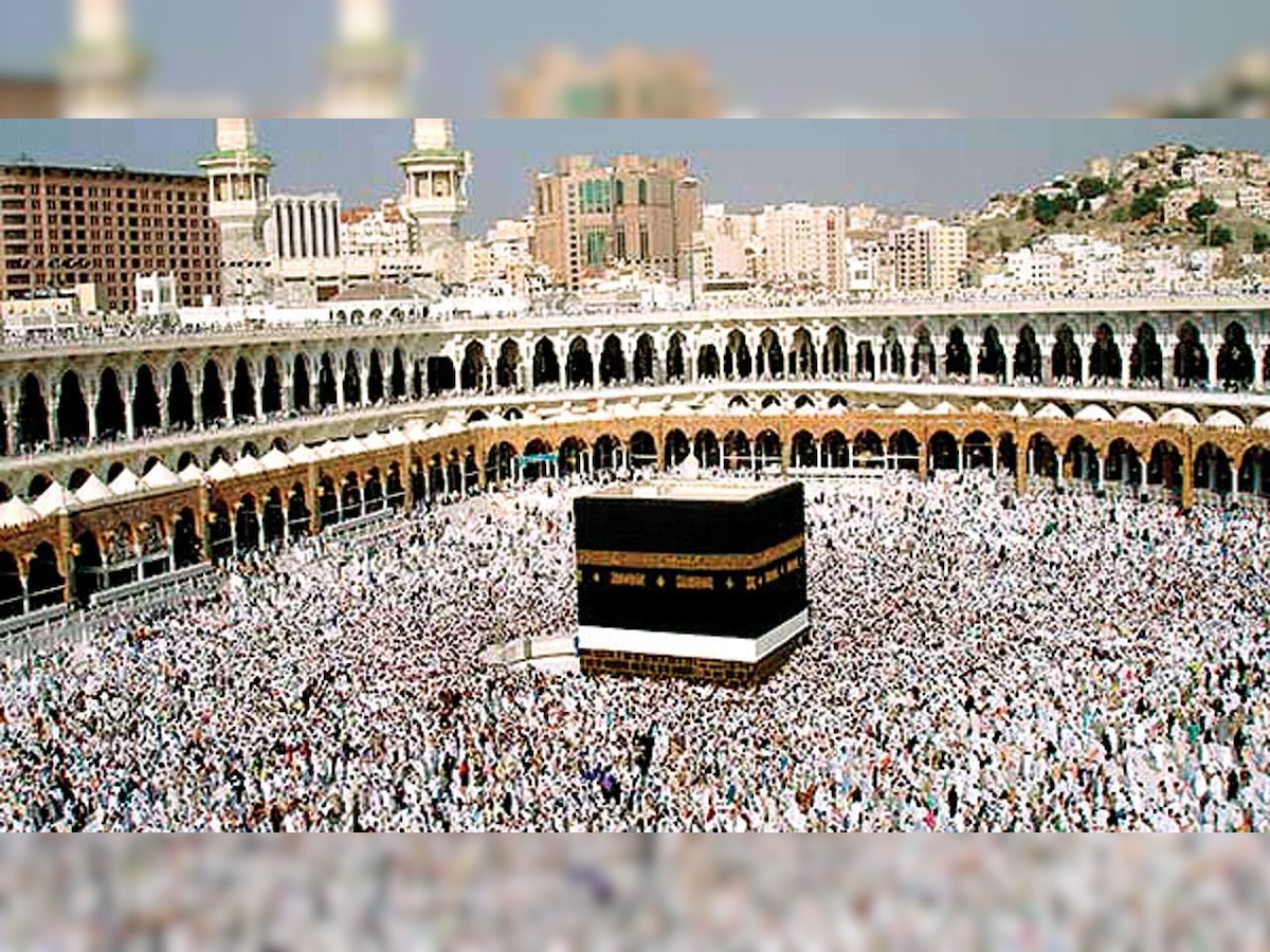 Indian residents detained by Saudi police for taking pictures with tri-colour in Mecca