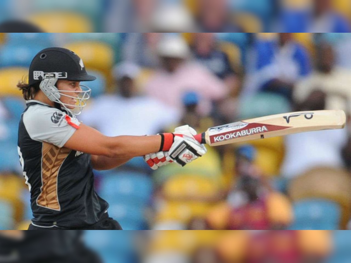 Suzie Bates becomes first cricketer to score 3000 T20I runs