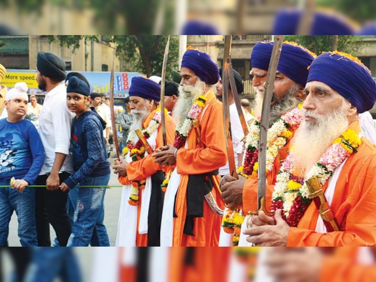 On Guru Nanak's birthday, telescope to be installed for seeing Kartarpur Sahib in Pakistan