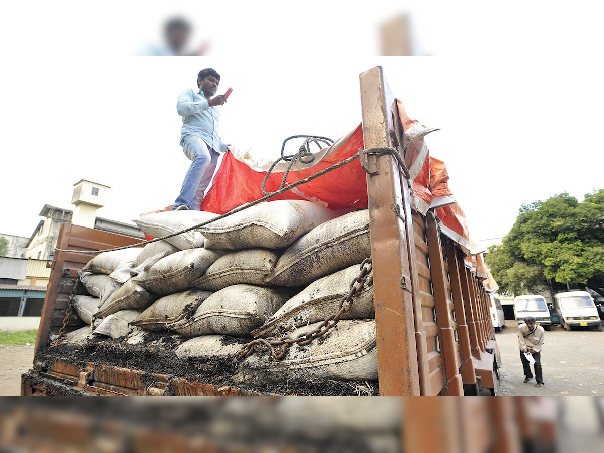 Union Cabinet makes jute packaging must for all food grains