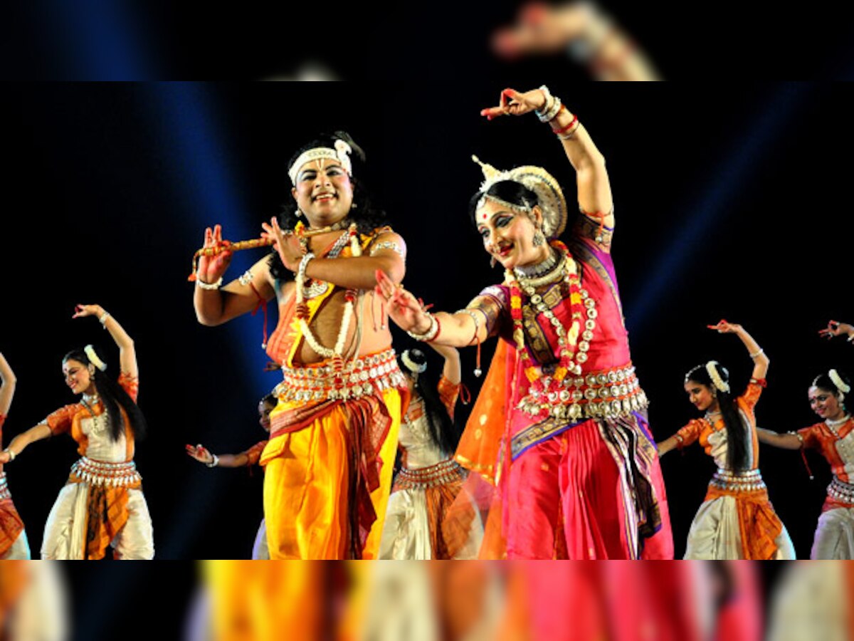 Konark Dance Festival kick starts, International Sand Art Fest enthral people