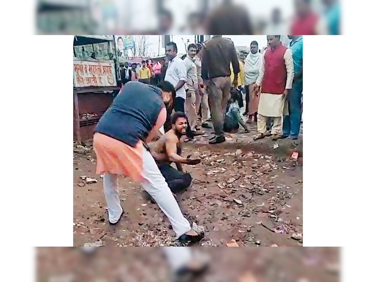 Delhi: Video of AAP volunteer thrashing a man goes viral