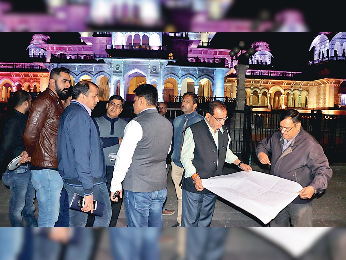Swearing-in a first at Albert hall