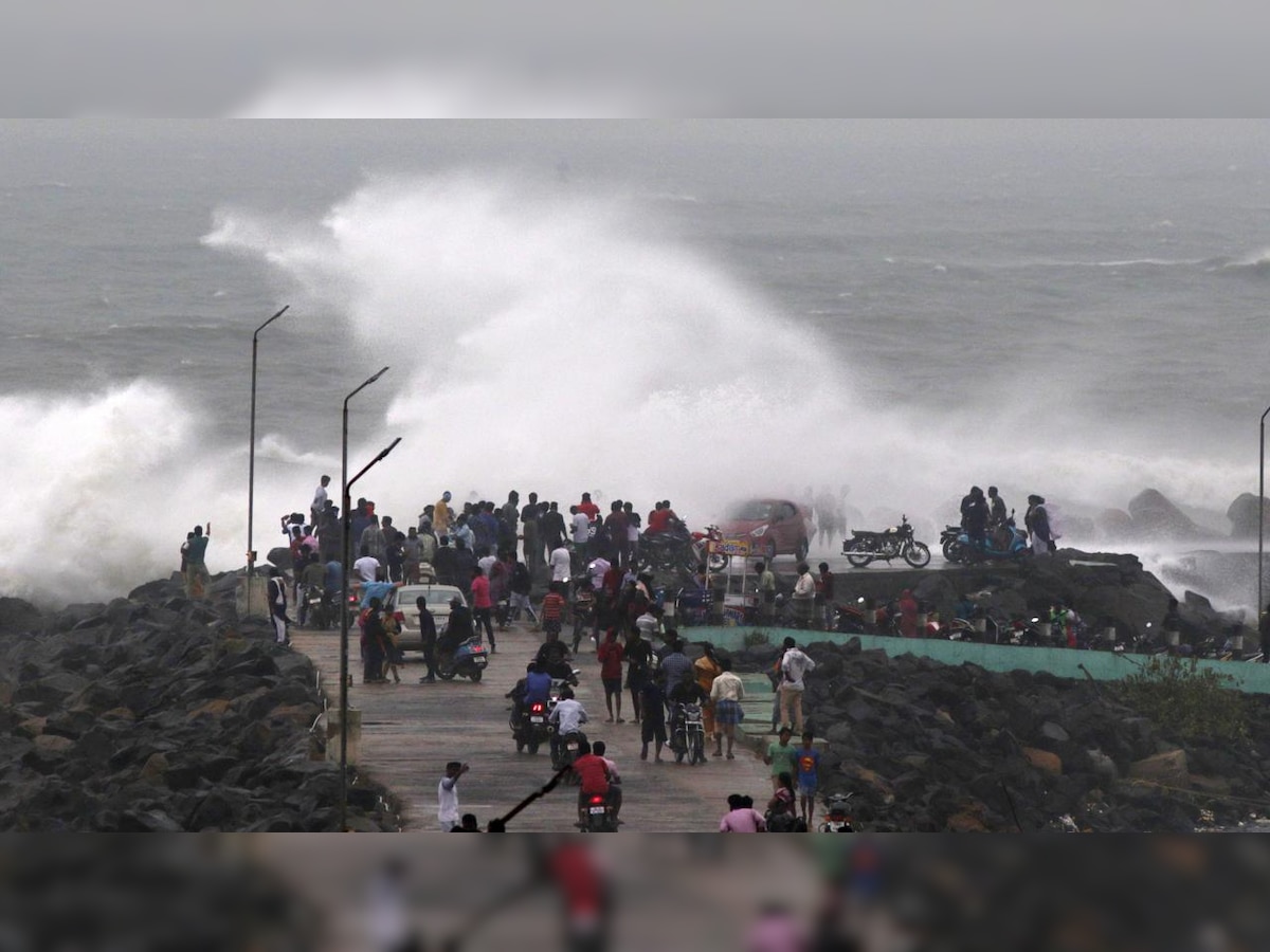 Cyclone Phethai set to hit Andhra coast, heavy rainfall predicted in Odisha and West Bengal on Monday