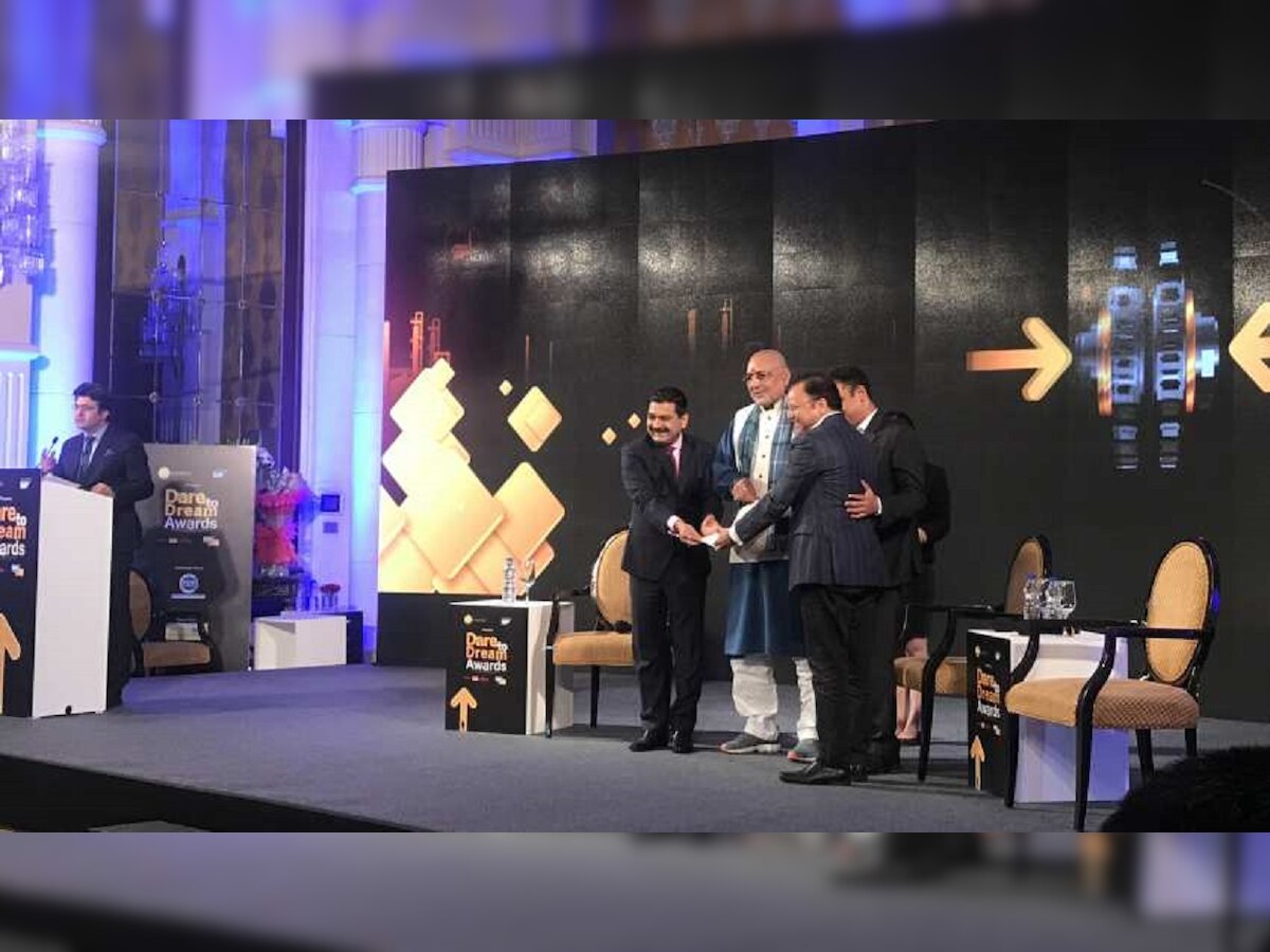 Zee Business Dare to Dream Awards: Entrepreneurs should use technology to create jobs, says Giriraj Singh