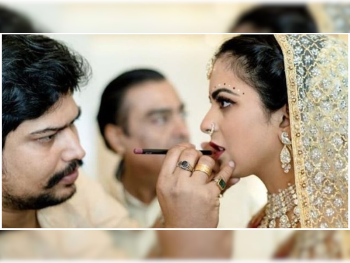 This unseen pic of Isha Ambani decking up for her wedding is beautiful beyond words