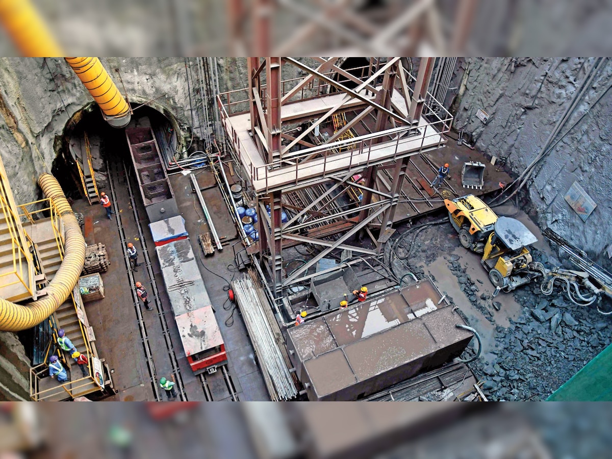 Chief Minister's Dombivali-Taloja Metro remark sparks a credit war