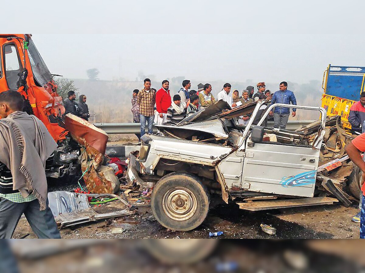 Eight killed in vehicle pile-up in Haryana