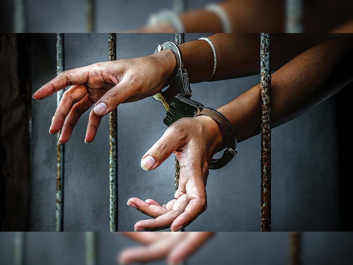Man strangulates paralyzed wife to death in Ahmedabad