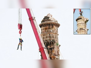 Unable to break minaret, Ahmedabad Municipal Corporation takes mosque apart brick by brick