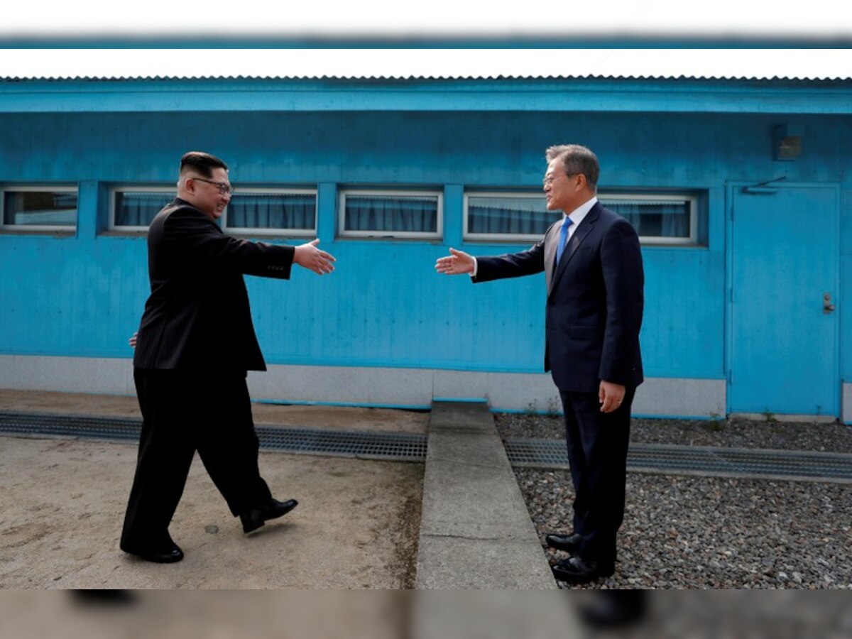 Two Koreas to pledge road, rail links on divided peninsula