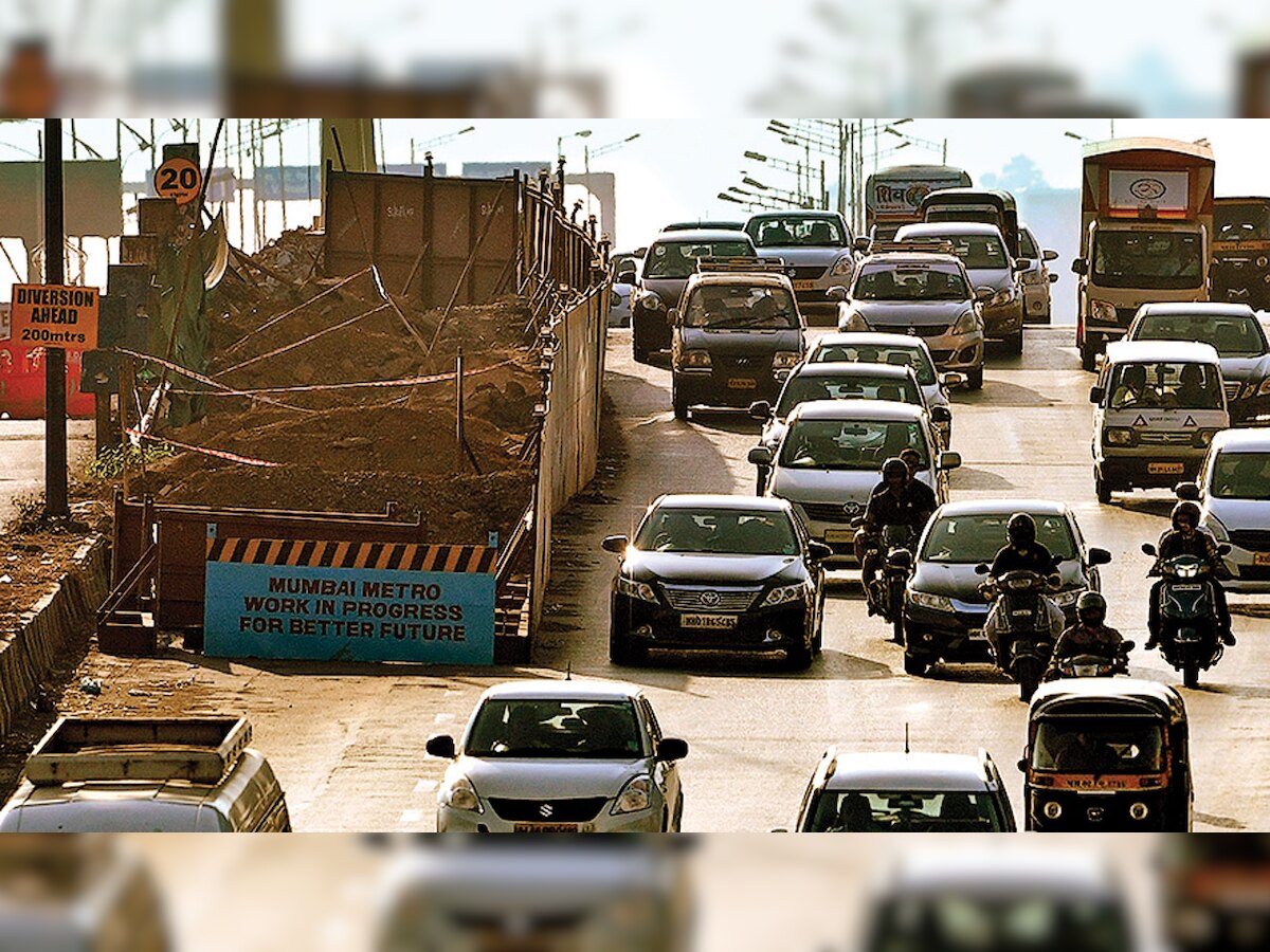 MMRDA issues slow-work notice to Metro contractors