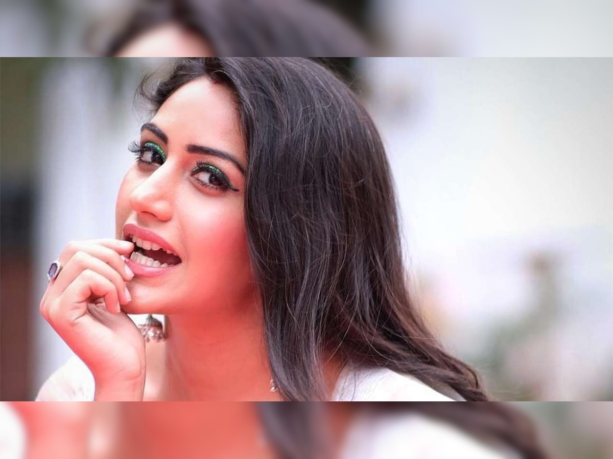 'Ishqbaaz' fame Surbhi Chandna gives herself a 'little gift', see pic