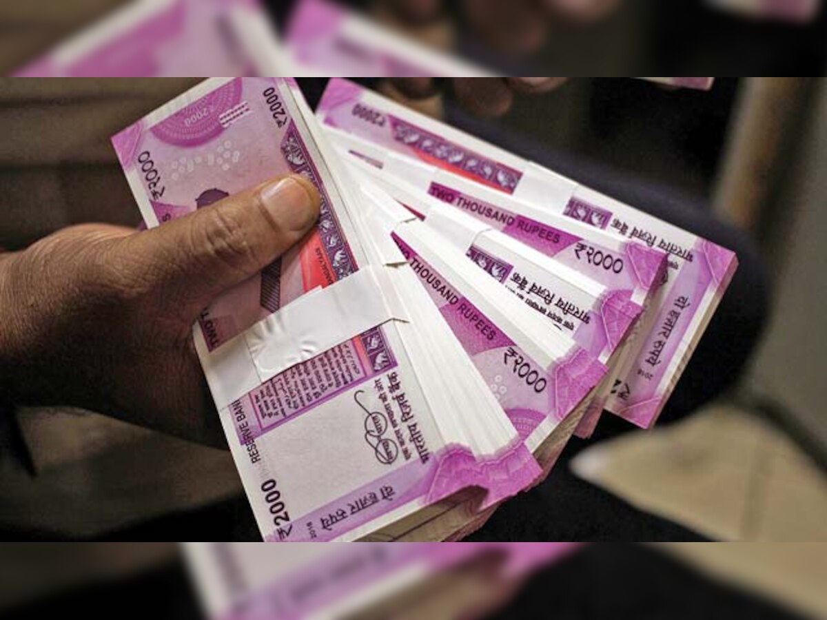 Rs 2000 note may soon be thing of past