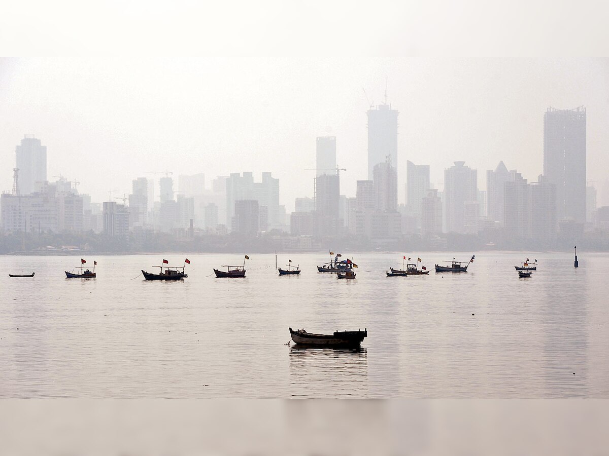 AQI likely to be 'Very Poor' in Mumbai as mercury levels to dip