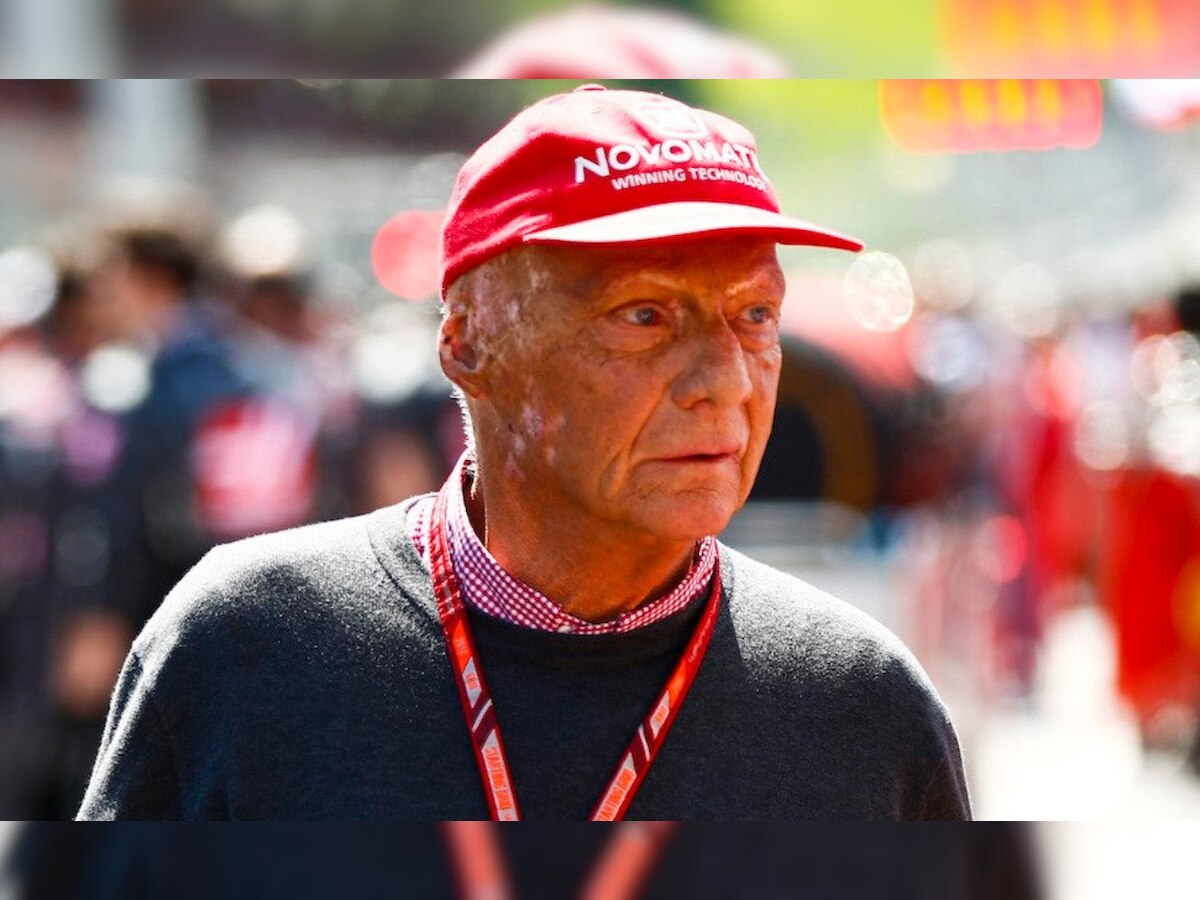 Niki Lauda back in hospital with flu, five months after lung