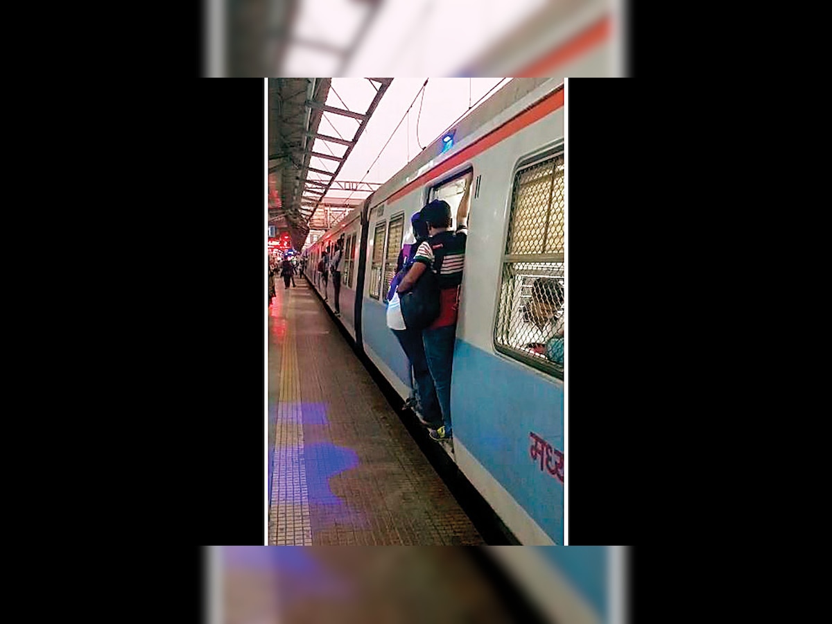 Mumbai: Blue indicators on local train doors to prevent accidents