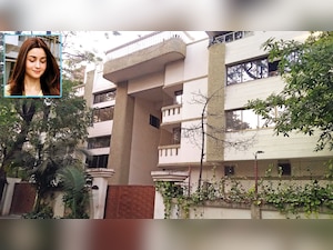 Bollywood actor Alia Bhatt pays double price for Juhu flat