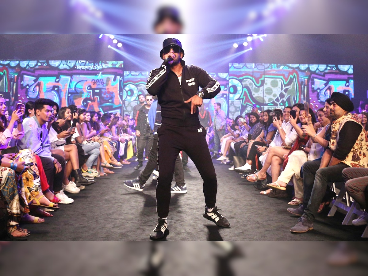 When Ranveer Singh turned the Lakme Fashion Week ramp into a 'desi' underground hip hop jamming adda