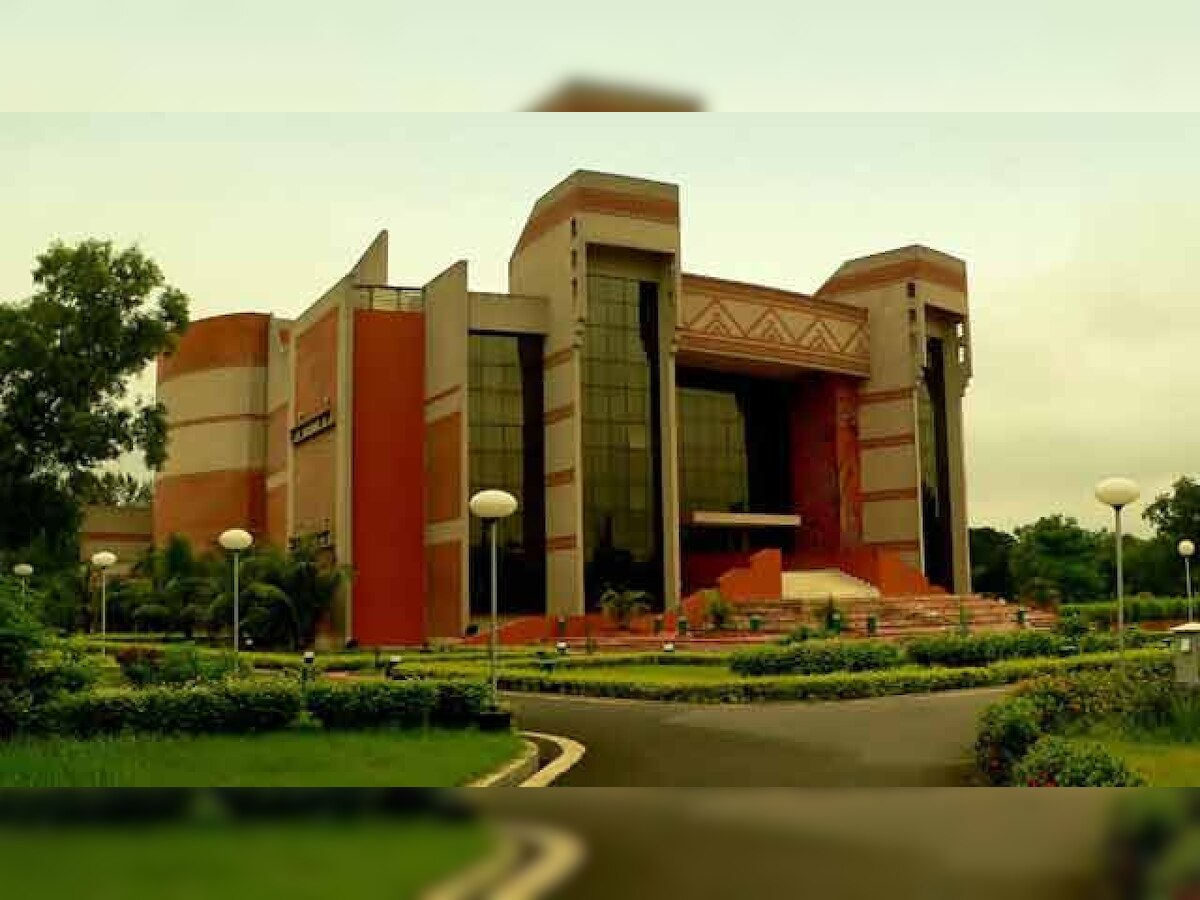 IIMC records 100% placements for its flagship PGP 