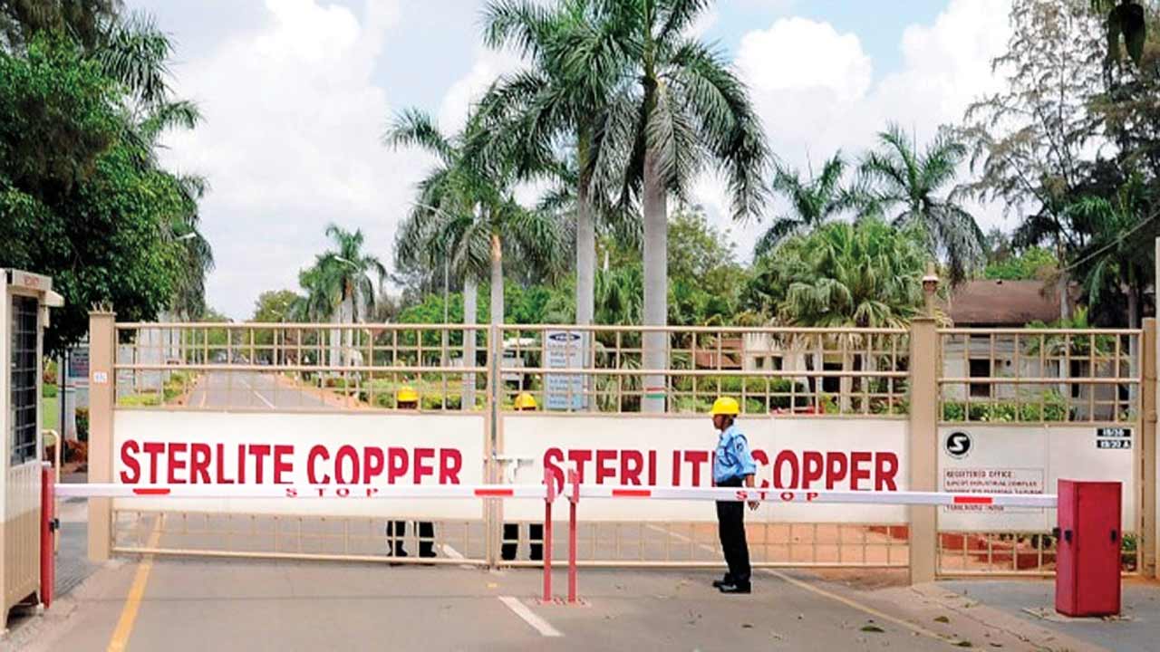 Supreme Court stays National Green Tribunal order shuts down Sterlite Supreme Court stays National Green Tribunal order shuts down Sterlite