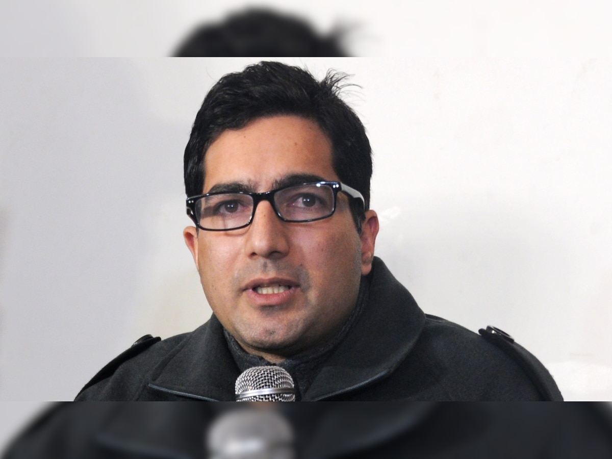 Shah Faesal's security clearance withdrawn by J&K administration