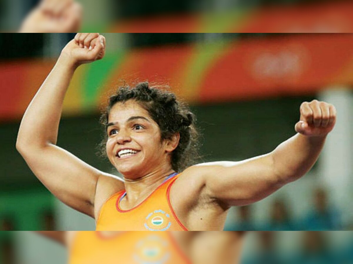 Sakshi Malik stuns world champion Petra Olli to enter Dan Kolov wrestling final