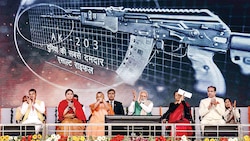 Opposition favouring 'aatank ki factory': PM Narendra Modi in Rahul den