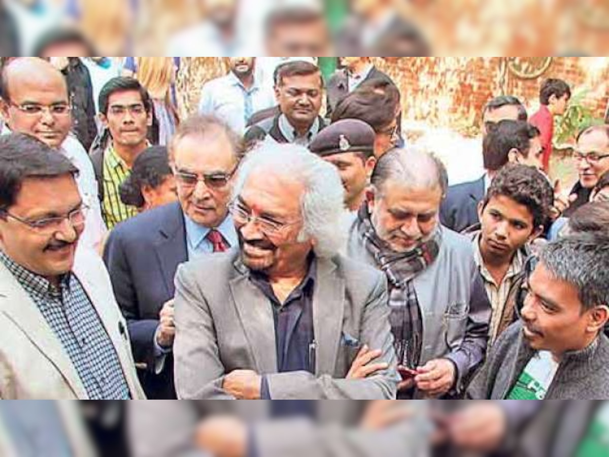 Despite controversy, Sam Pitroda to lead Congress campaign monitoring committee