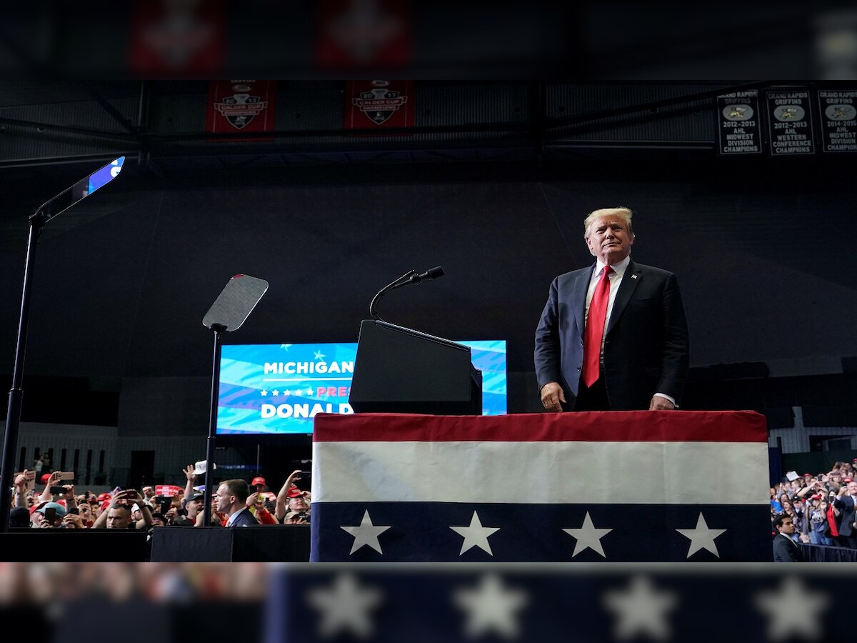 Trump threatens to close border if Mexico does not stop immigrants from reaching US