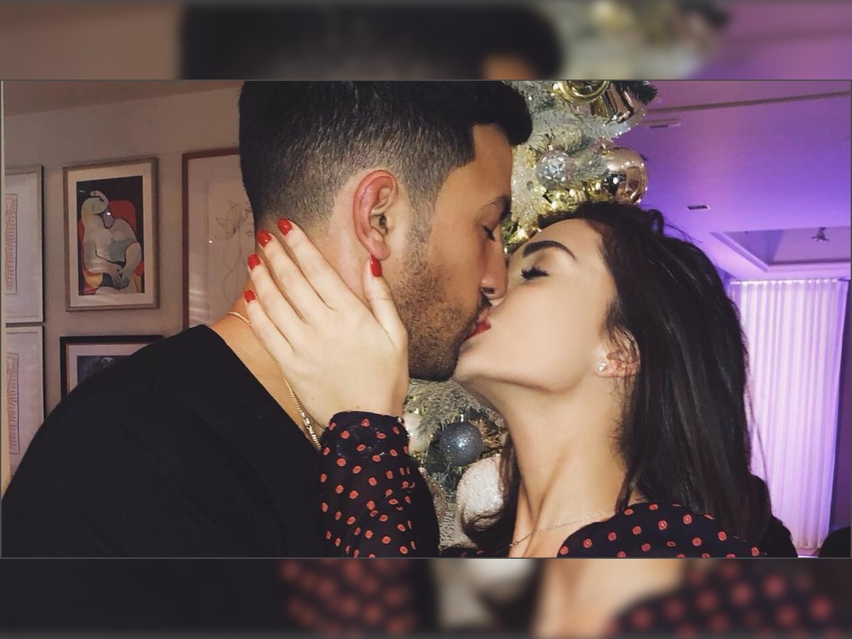 Mommy-to-be Amy Jackson to officially get engaged to beau George Panayiotou on THIS day!