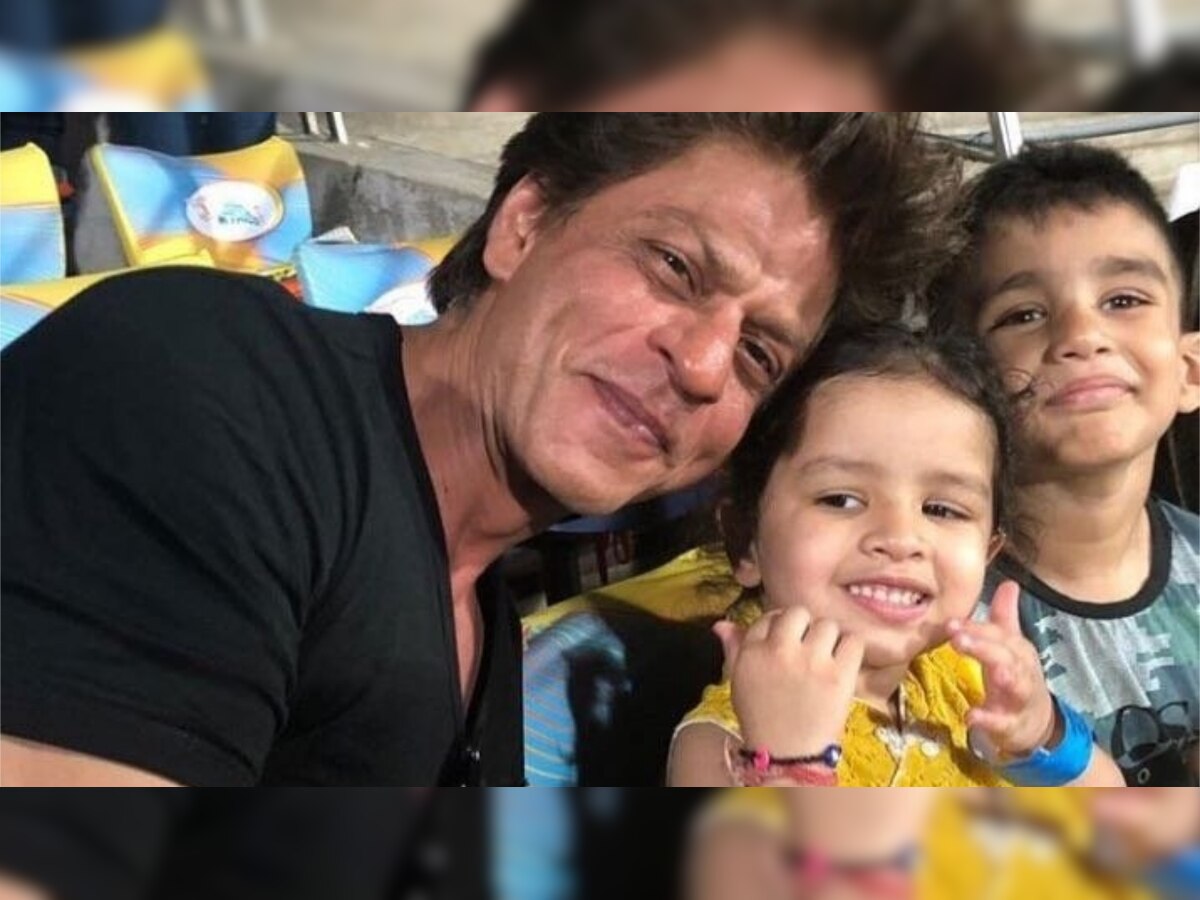 Shah Rukh Khan's throwback pictures with MS Dhoni's daughter Ziva Dhoni are going VIRAL, once again