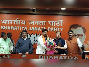 SC allows BJP candidate to enter Bishnupur for filing nomination 